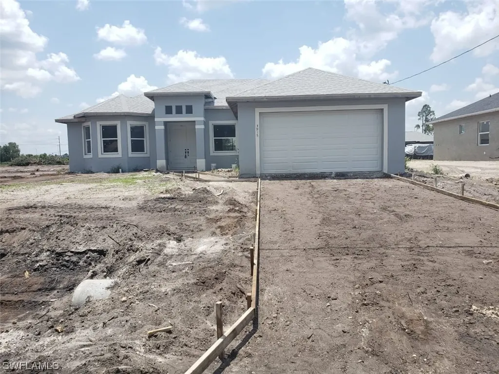 3915 38th Street SW Lehigh Acres FL 33976