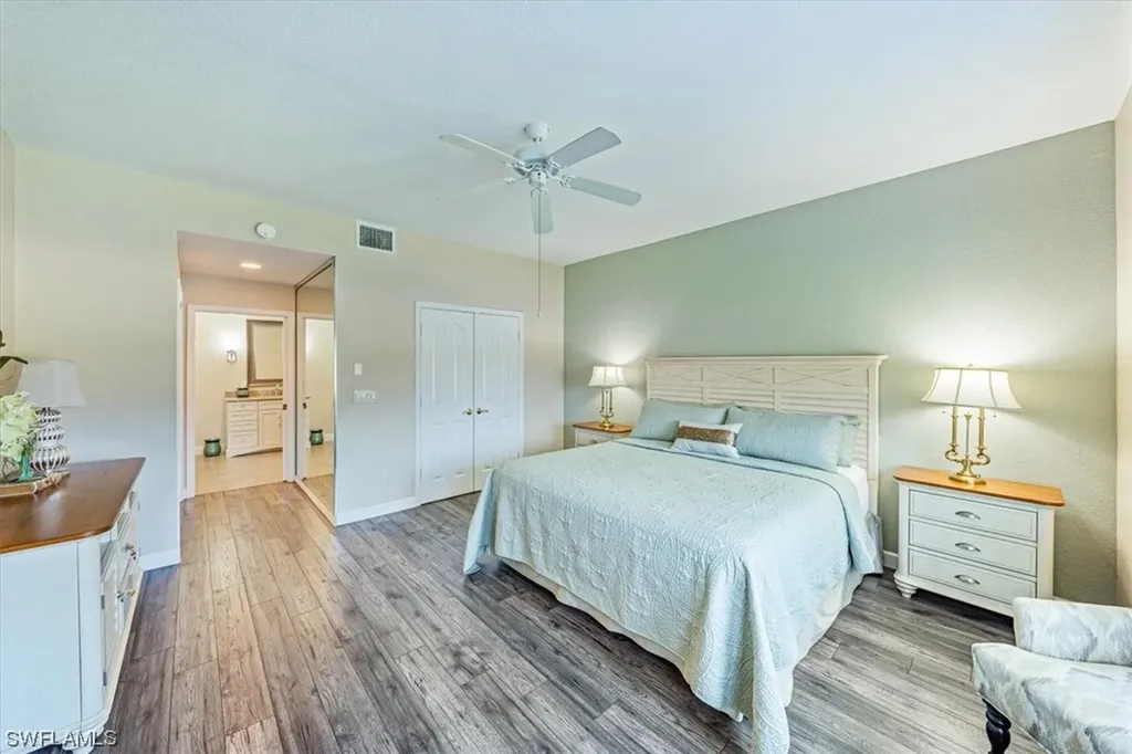 4435 Dover Court Naples FL 34105