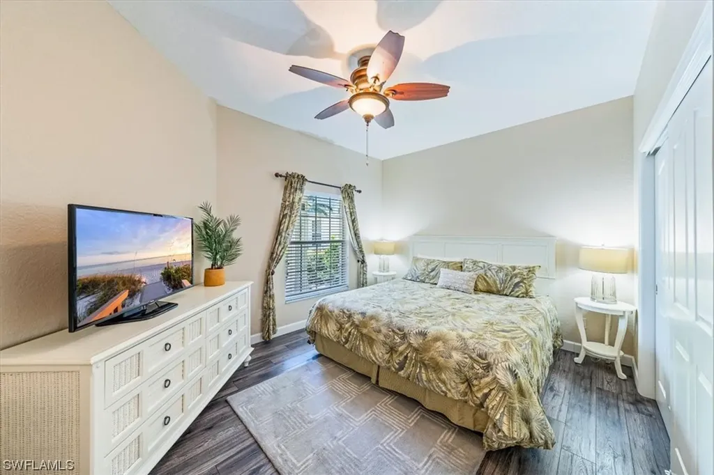 4435 Dover Court Naples FL 34105