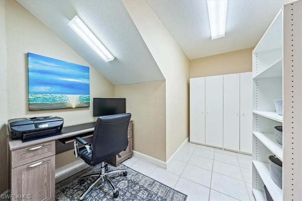 4435 Dover Court Naples FL 34105