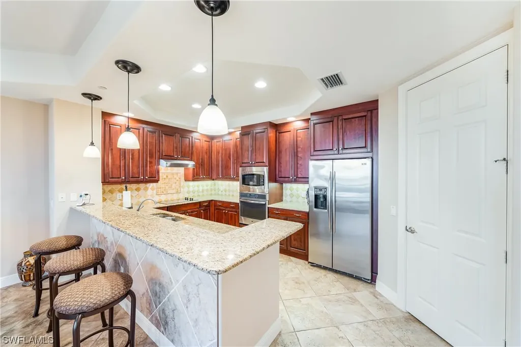 580 El Camino Real Naples FL 34119