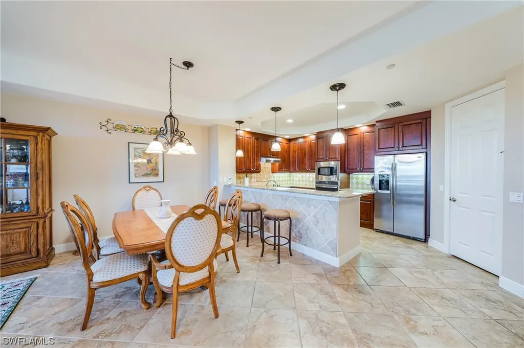 580 El Camino Real Naples FL 34119
