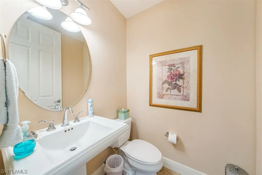 580 El Camino Real Naples FL 34119