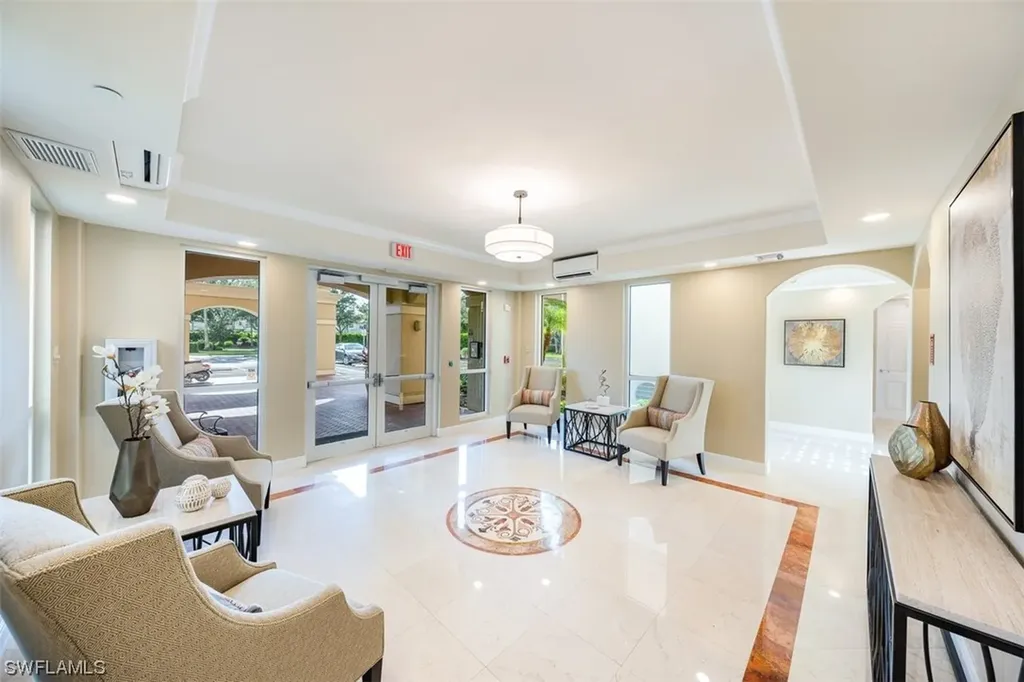 580 El Camino Real Naples FL 34119