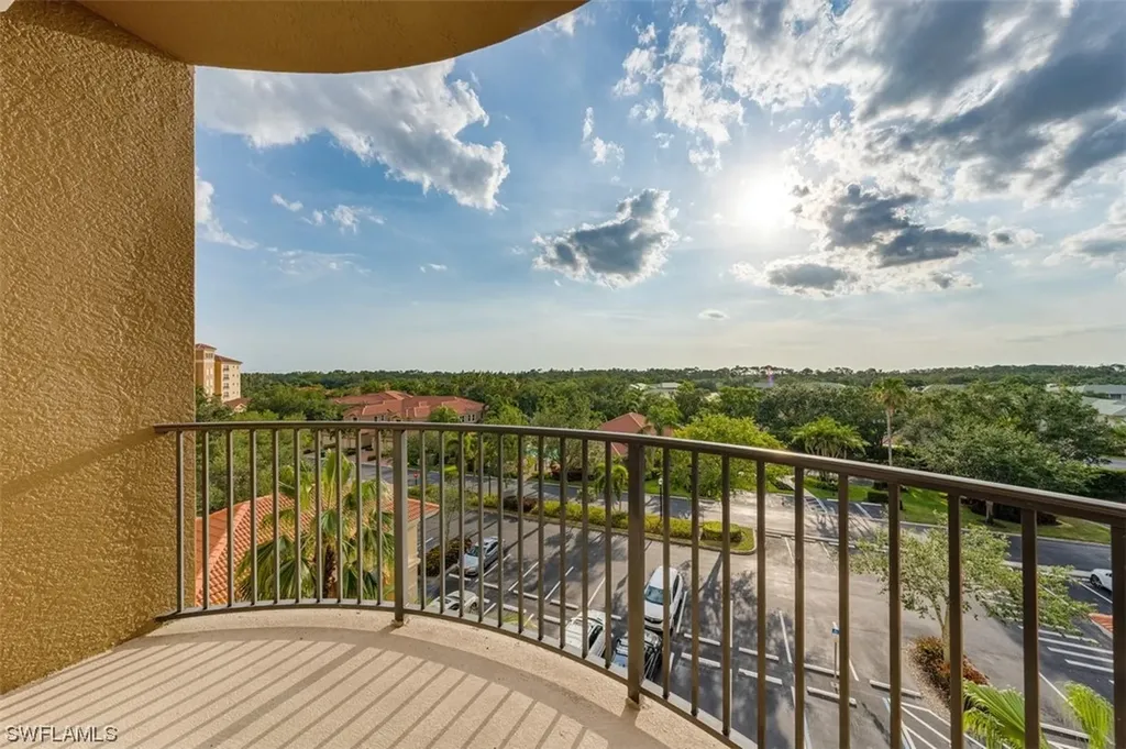 580 El Camino Real Naples FL 34119