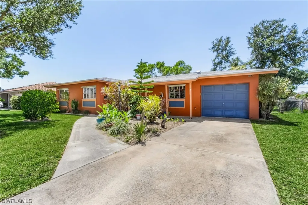 5222 Glade Court Cape Coral FL 33904