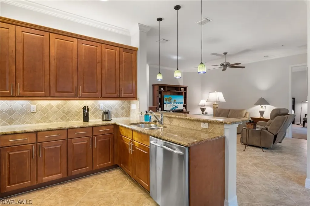 6506 Monterey Point Naples FL 34105