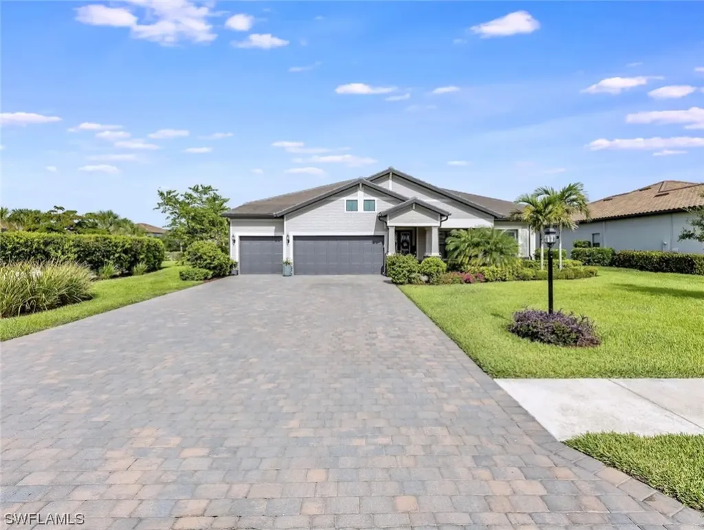 Estero FL, 19005 Elston Way N