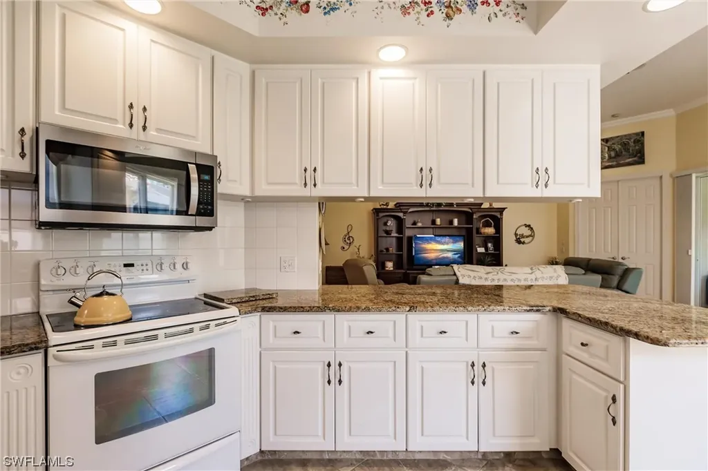 4402 Novato Court Naples FL 34109