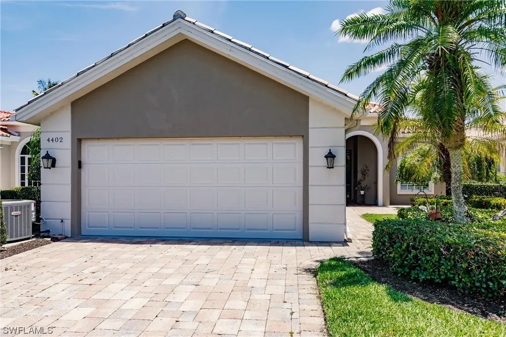 4402 Novato Court Naples FL 34109
