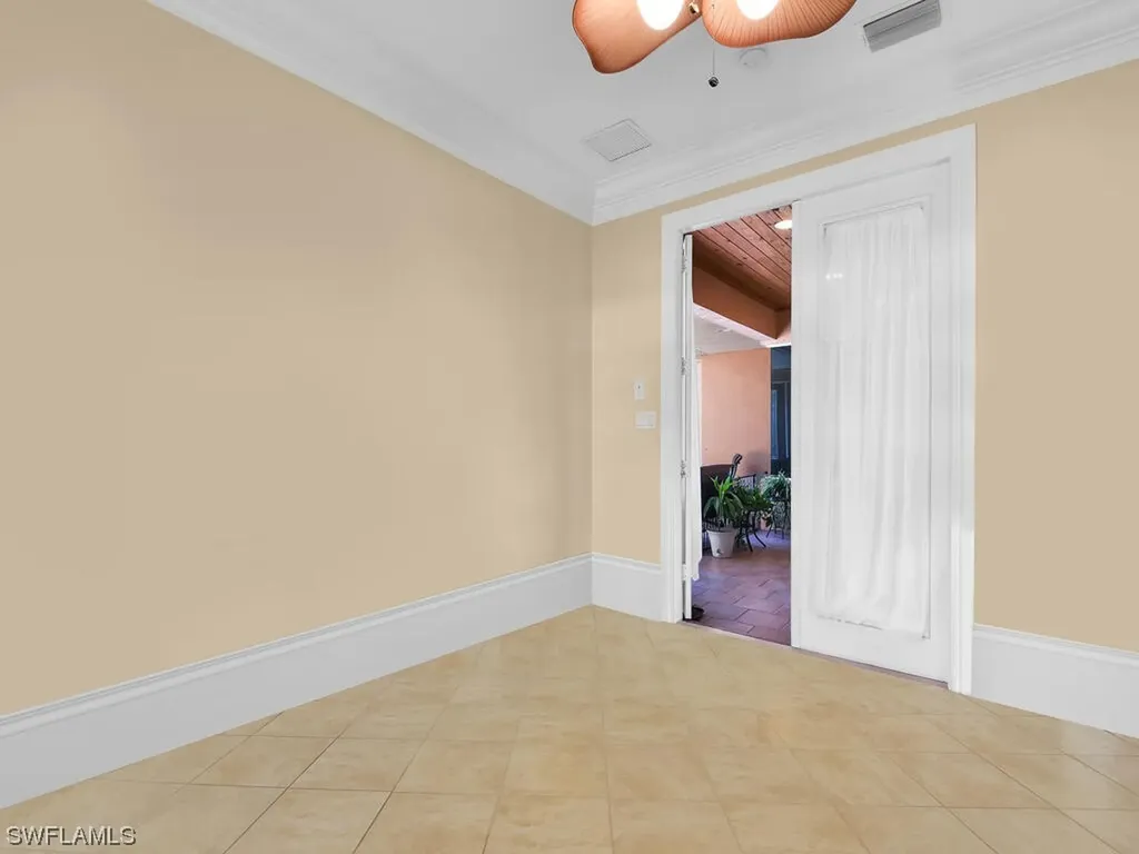 2215 SE 18th Place Cape Coral FL 33990