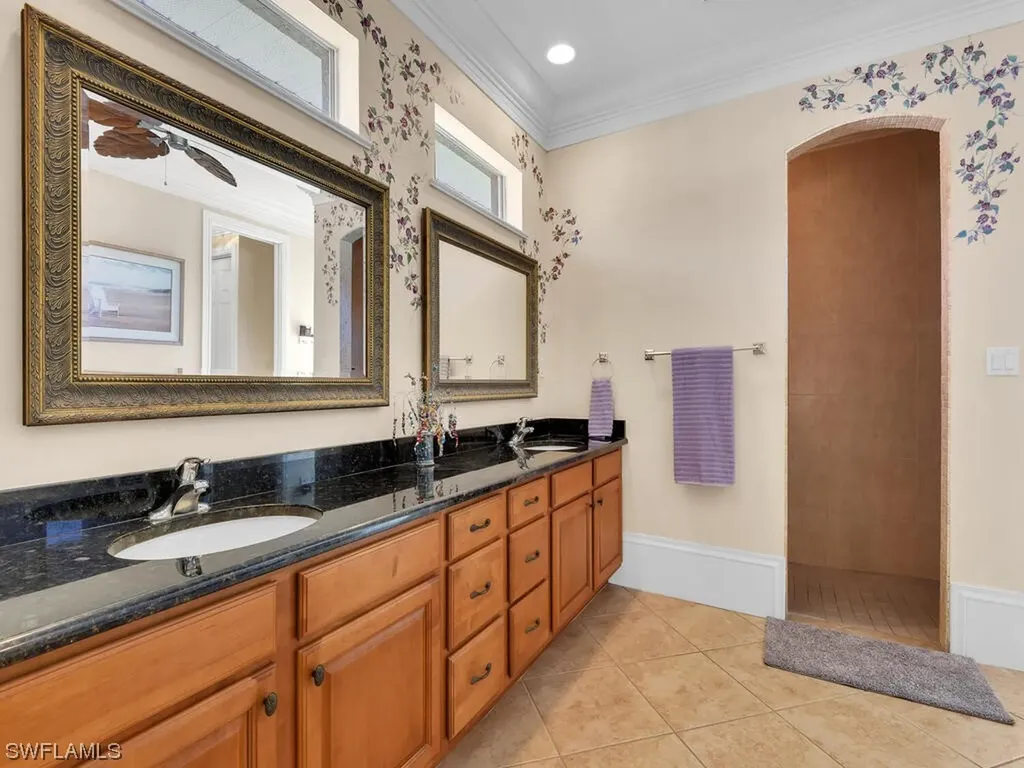 2215 SE 18th Place Cape Coral FL 33990