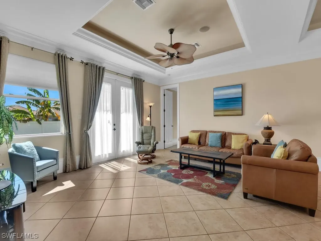 2215 SE 18th Place Cape Coral FL 33990