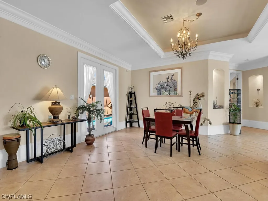 2215 SE 18th Place Cape Coral FL 33990