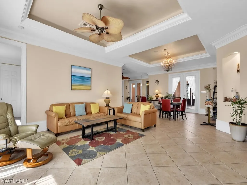 2215 SE 18th Place Cape Coral FL 33990