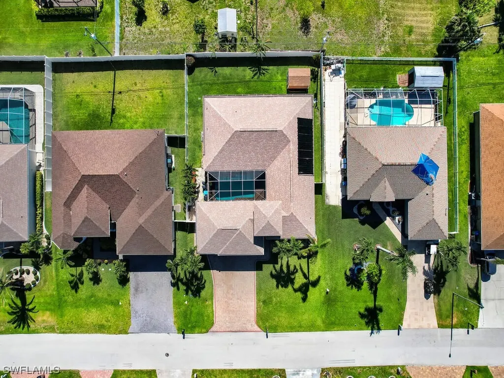 2215 SE 18th Place Cape Coral FL 33990