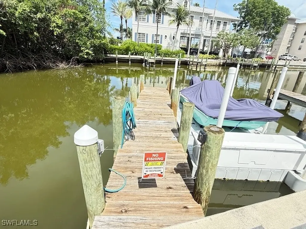 361-4 Vanderbilt Beach Road Naples FL 34108