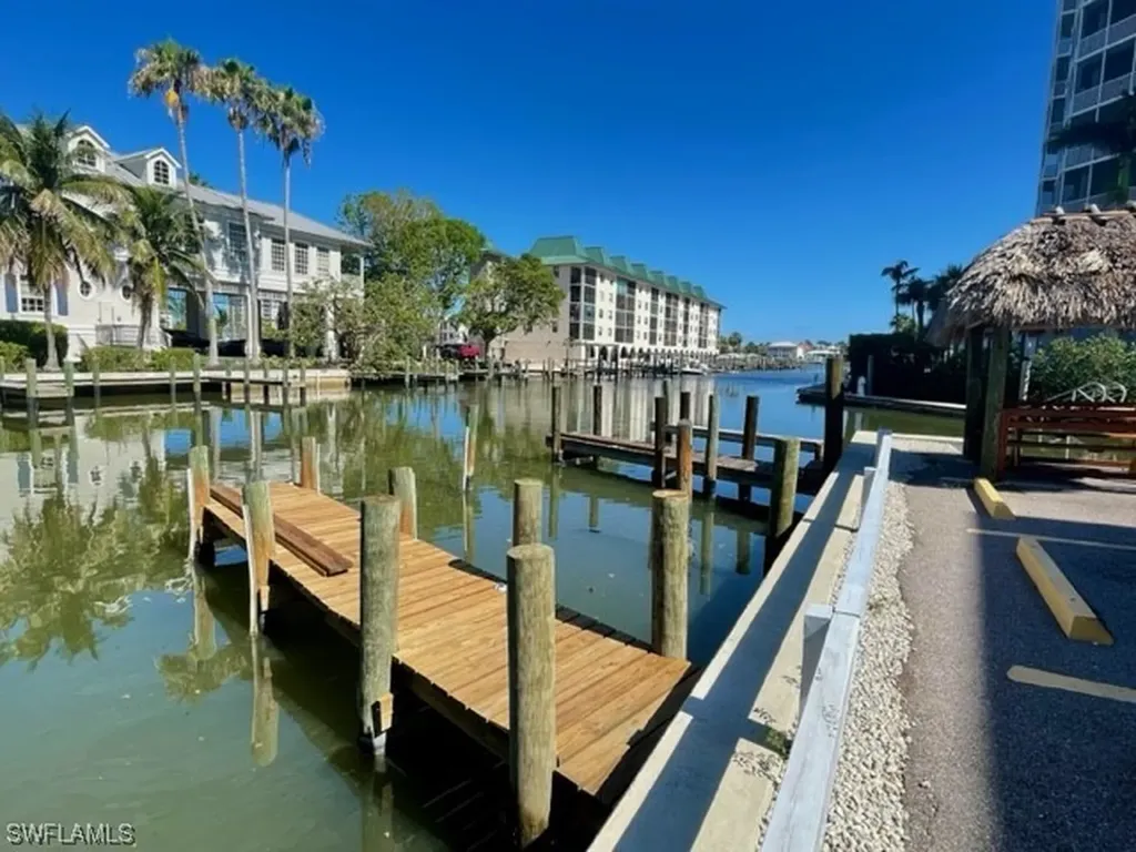 361-4 Vanderbilt Beach Road Naples FL 34108