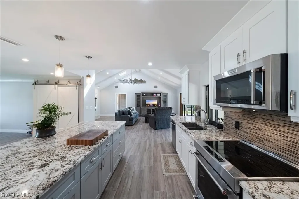 4231 & 4241 Orange River Loop Road Fort Myers FL 33905