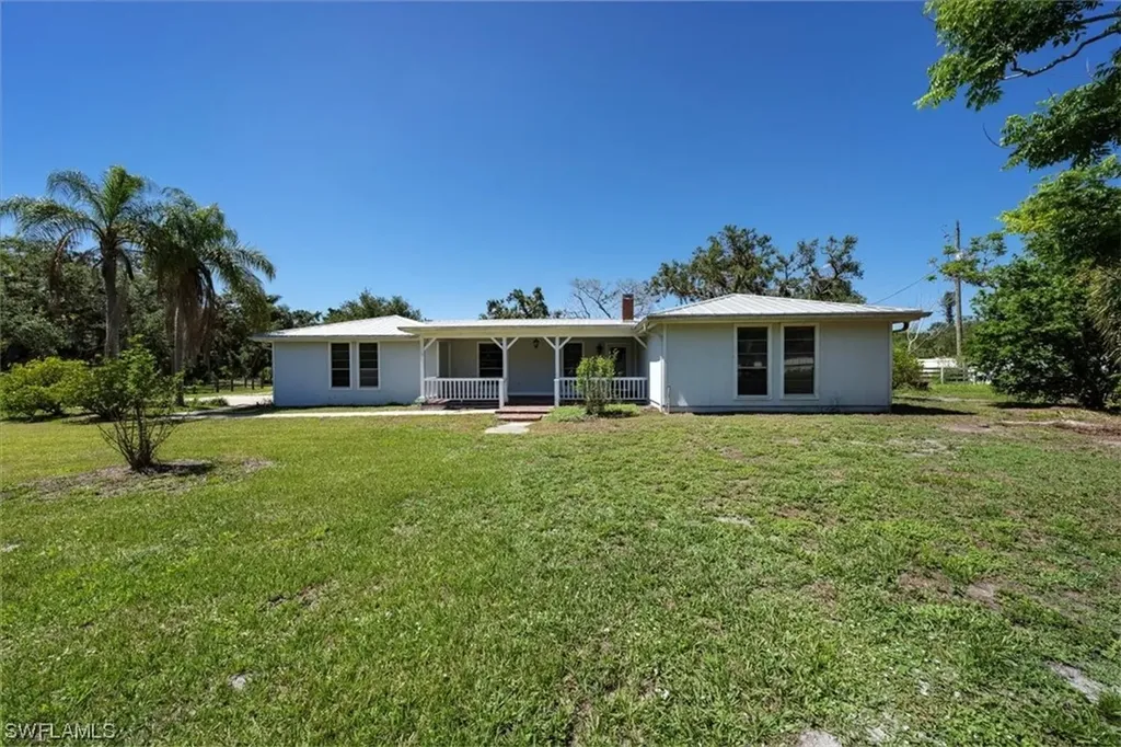 4231 & 4241 Orange River Loop Road Fort Myers FL 33905