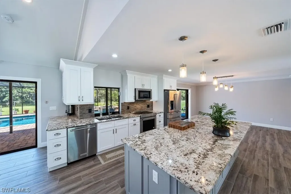 4231 & 4241 Orange River Loop Road Fort Myers FL 33905
