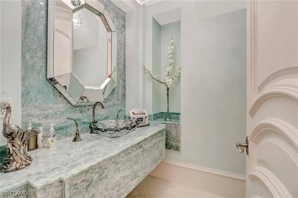 2556 Escada Drive Naples FL 34109