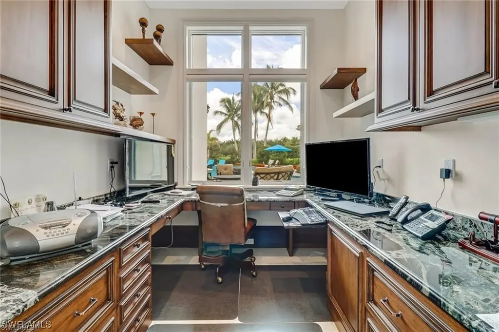 2556 Escada Drive Naples FL 34109