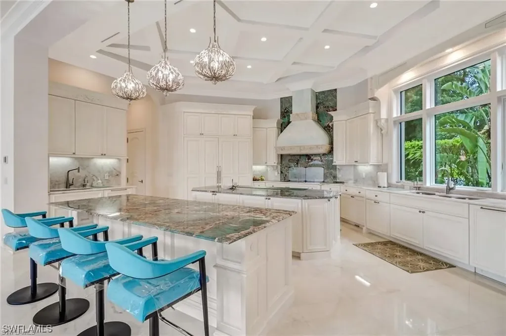 2556 Escada Drive Naples FL 34109