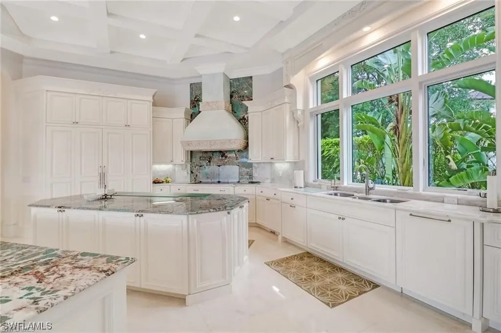 2556 Escada Drive Naples FL 34109