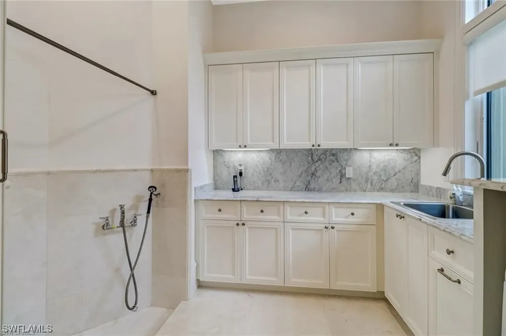 2556 Escada Drive Naples FL 34109