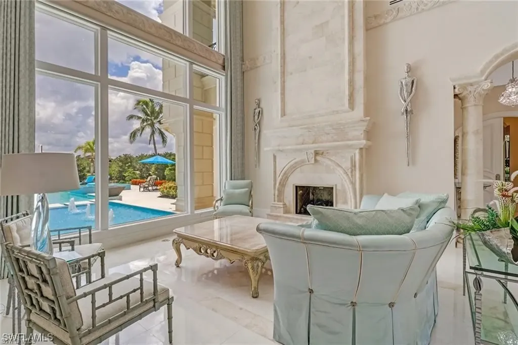 2556 Escada Drive Naples FL 34109
