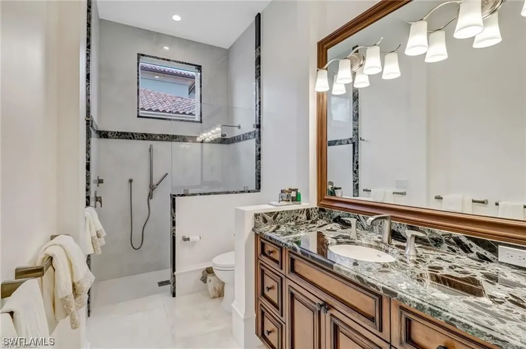2556 Escada Drive Naples FL 34109