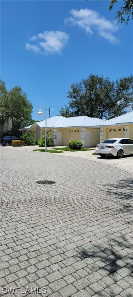 1270 Shady Rest Lane Naples FL 34103