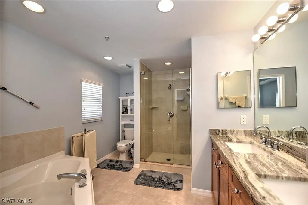 10041 Lake Cove Drive Fort Myers FL 33908