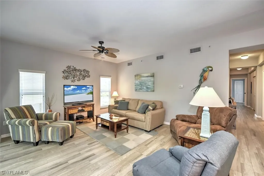 10041 Lake Cove Drive Fort Myers FL 33908