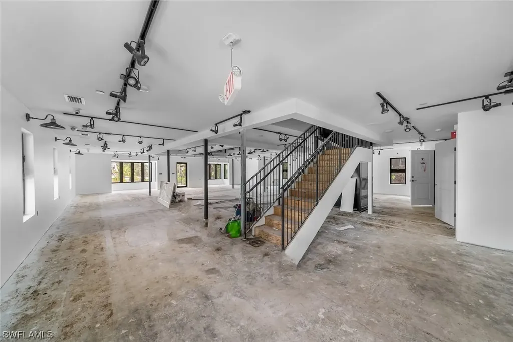 2422 Periwinkle Way Sanibel FL 33957