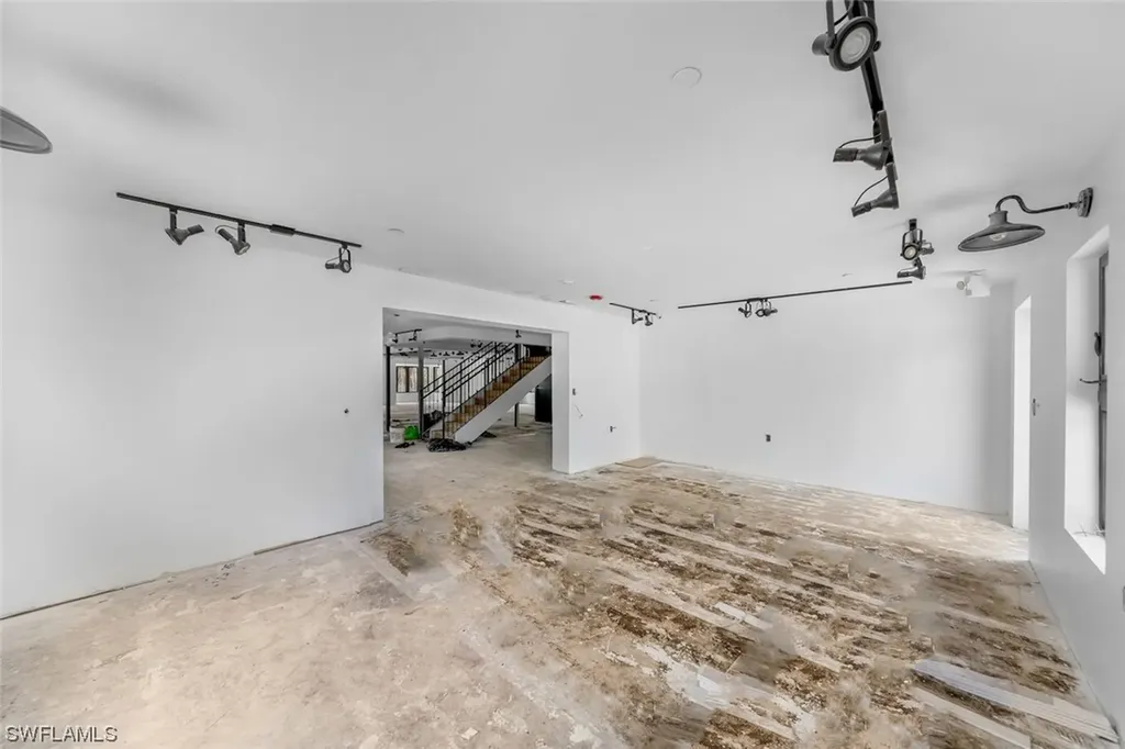 2422 Periwinkle Way Sanibel FL 33957