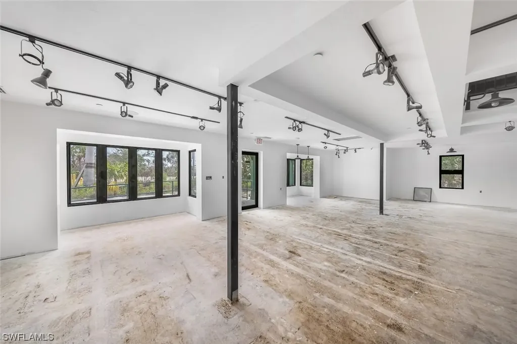 2422 Periwinkle Way Sanibel FL 33957