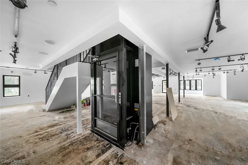 2422 Periwinkle Way Sanibel FL 33957
