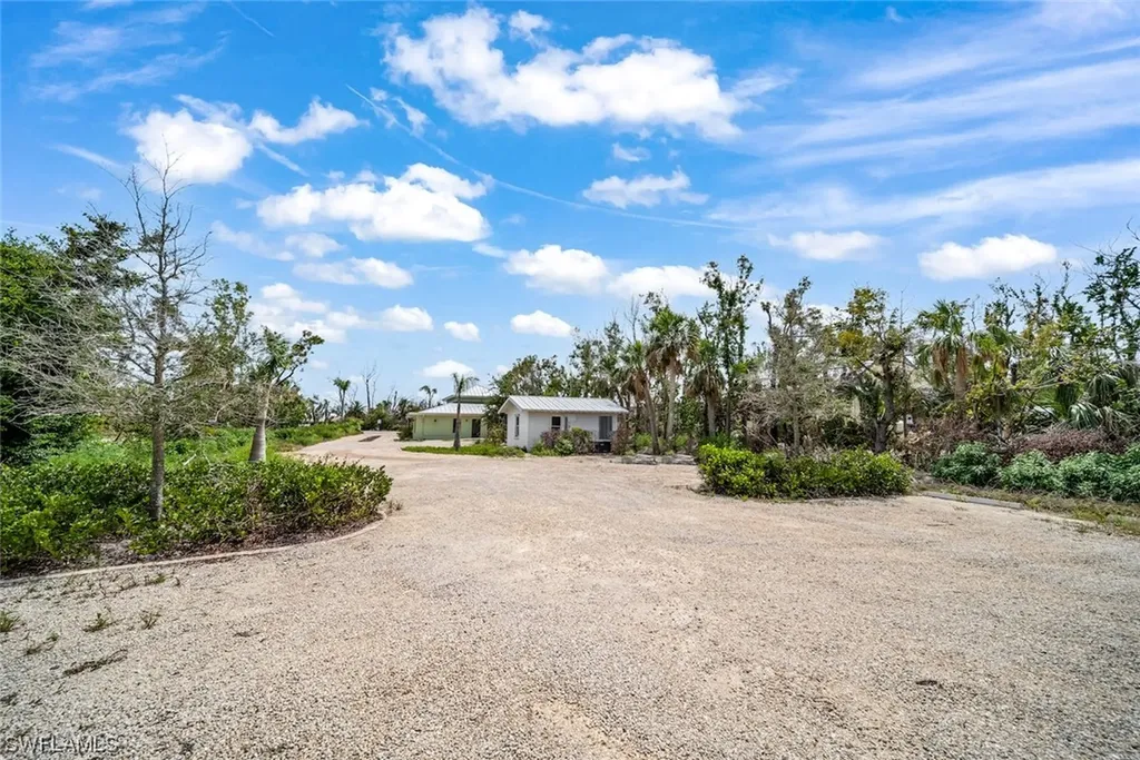 2422 Periwinkle Way Sanibel FL 33957