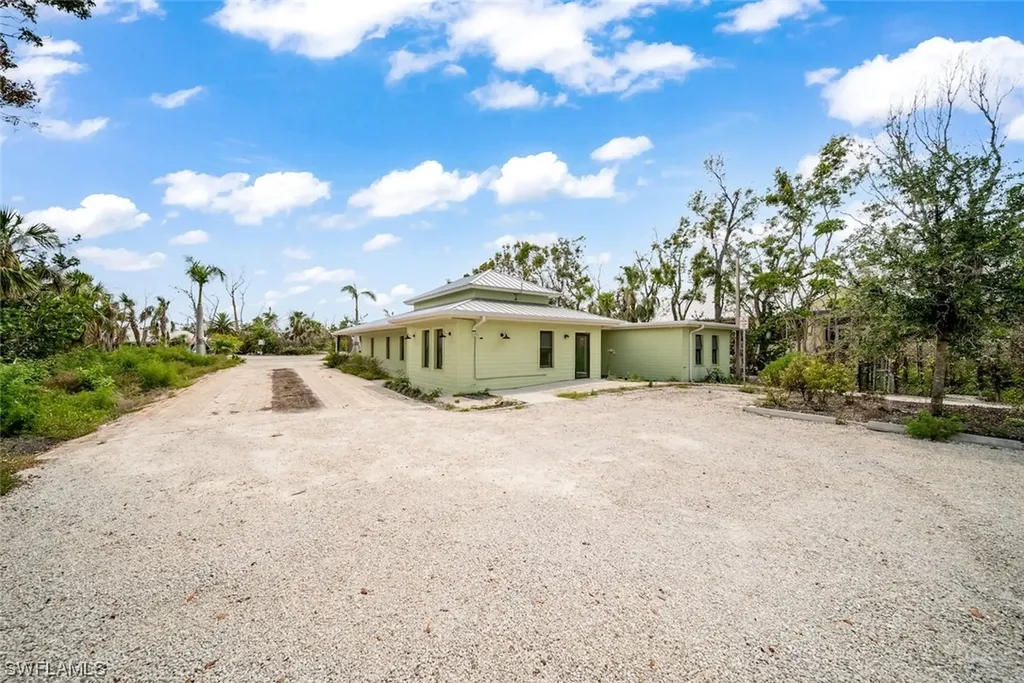 2422 Periwinkle Way Sanibel FL 33957