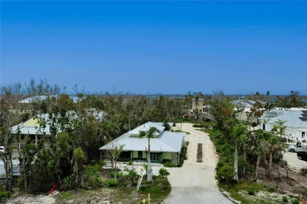 2422 Periwinkle Way Sanibel FL 33957