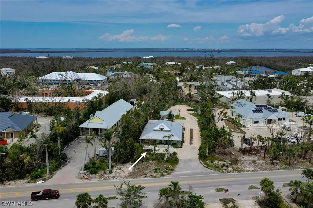 2422 Periwinkle Way Sanibel FL 33957