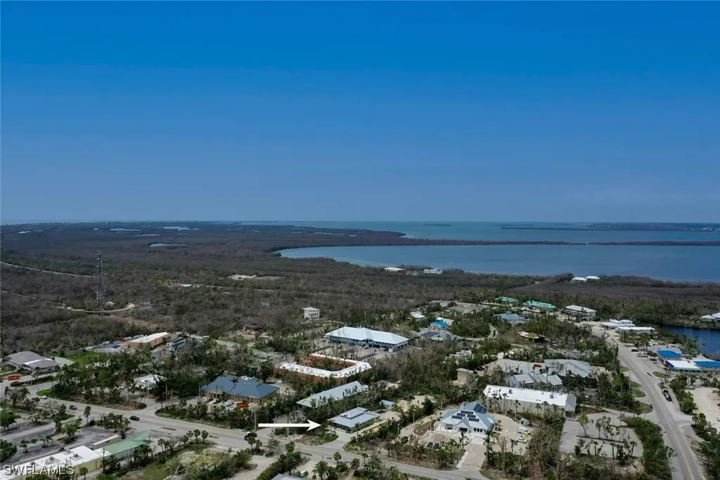 2422 Periwinkle Way Sanibel FL 33957