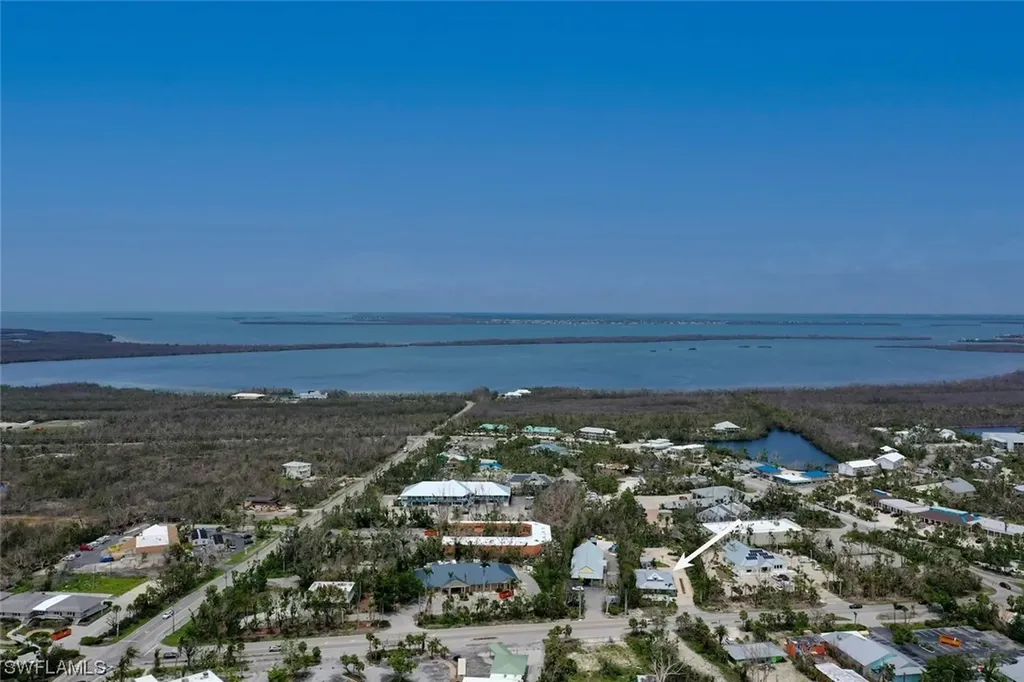 2422 Periwinkle Way Sanibel FL 33957