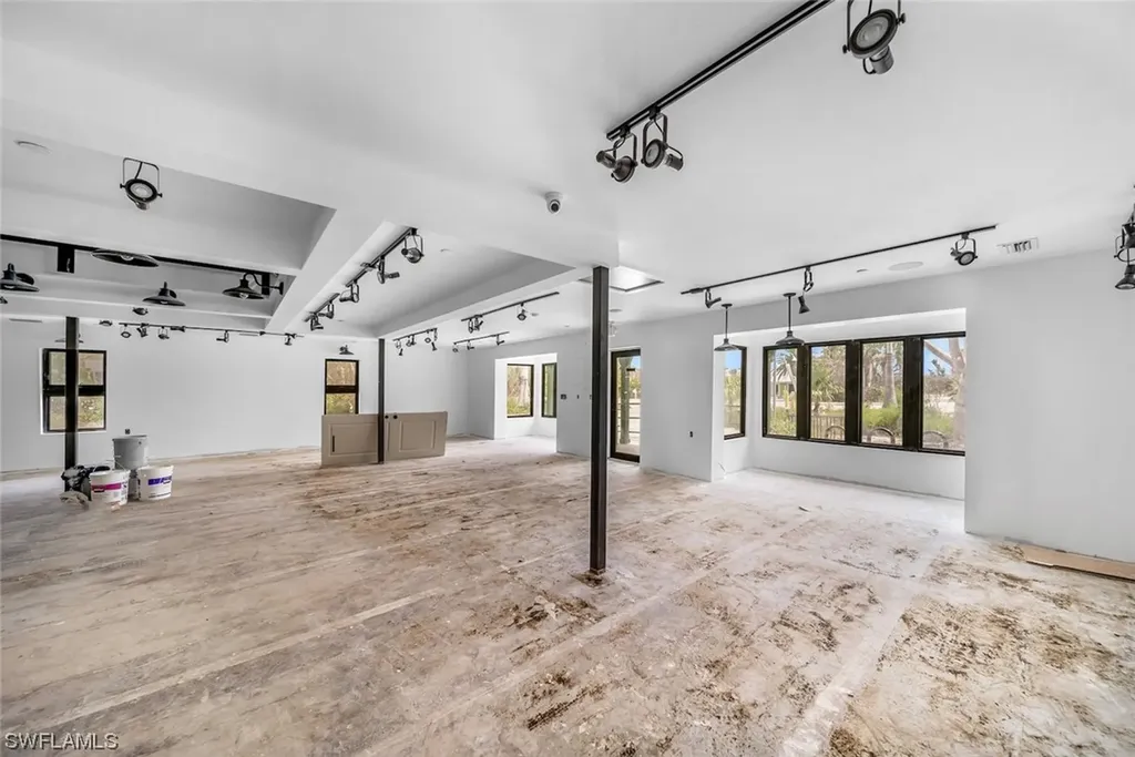 2422 Periwinkle Way Sanibel FL 33957