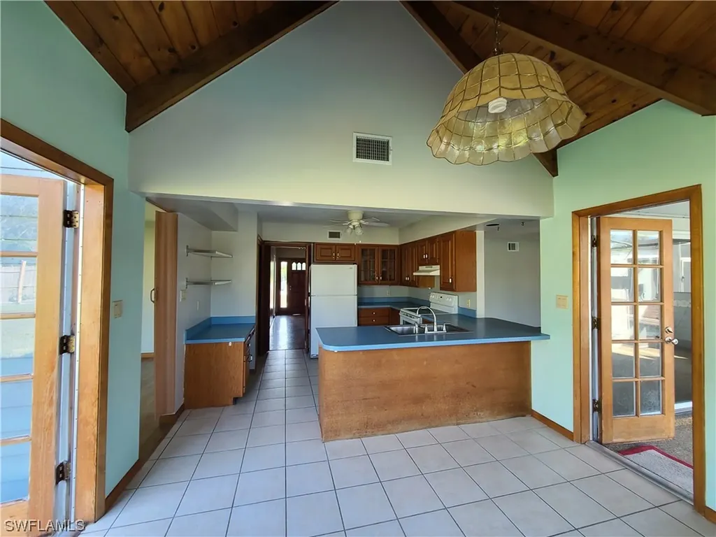 2437 Guinevere Court Fort Myers FL 33912
