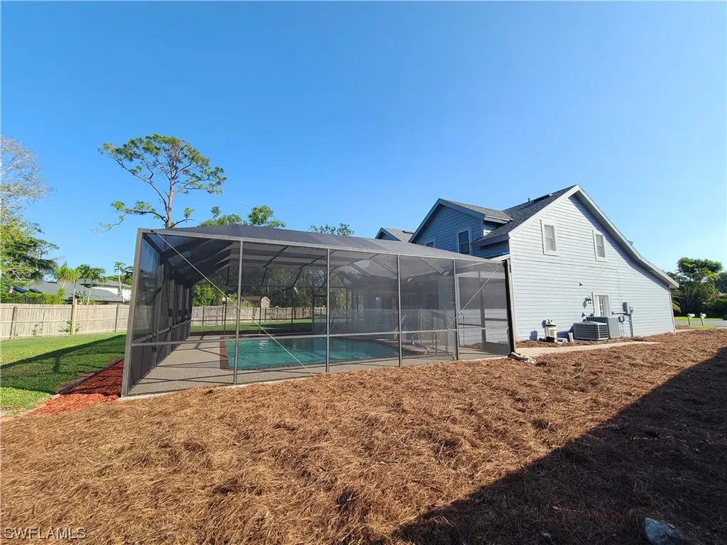 2437 Guinevere Court Fort Myers FL 33912