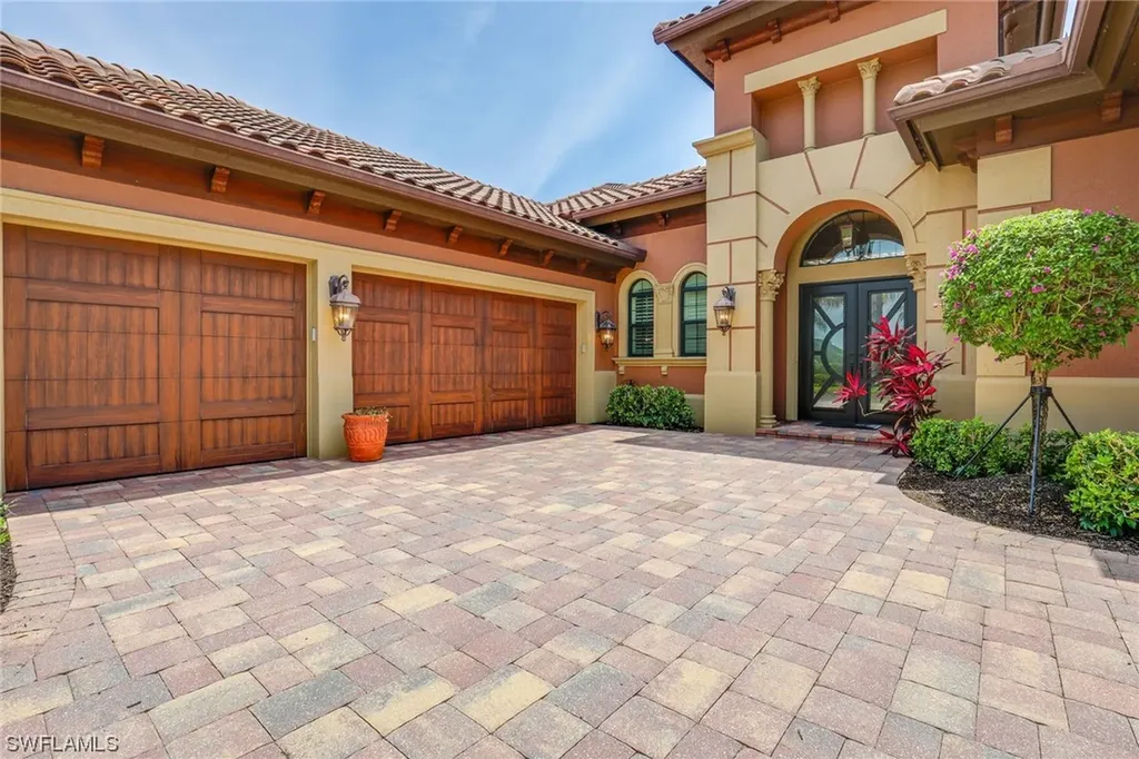 6528 Costa Circle Naples FL 34113