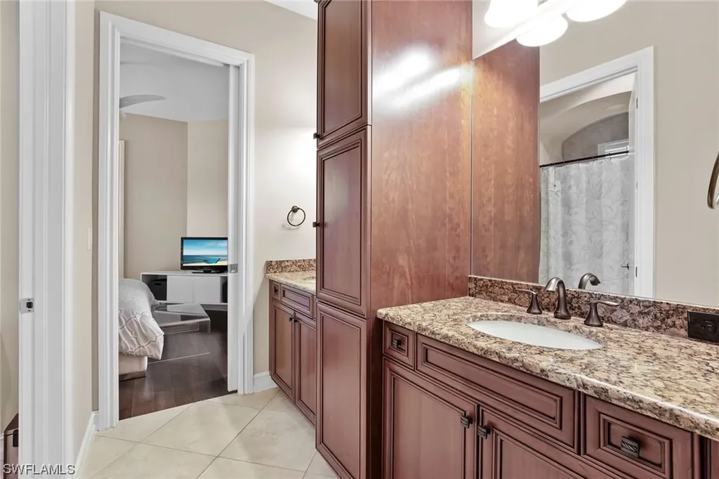 6528 Costa Circle Naples FL 34113
